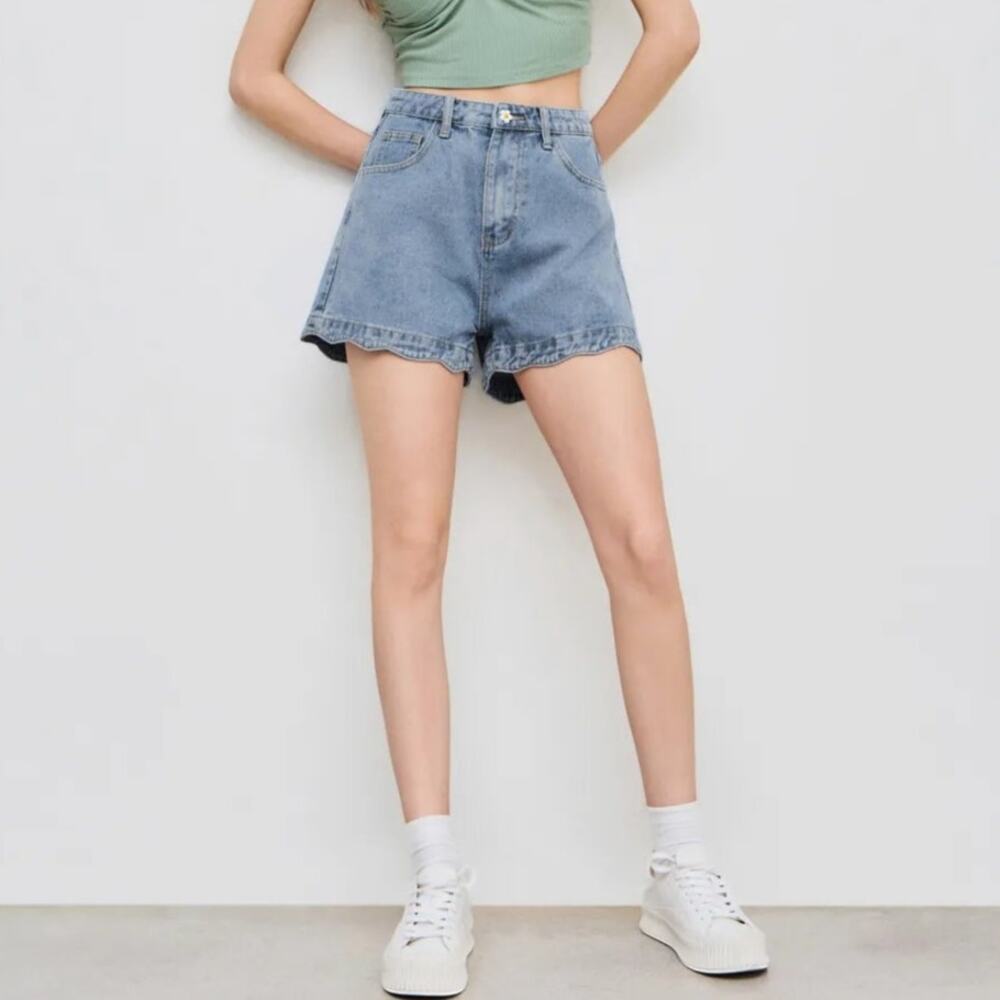 Cider Solid Wave Trim Daisy Button Denim Shorts B… - image 3